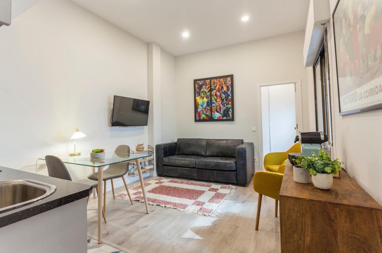 Apartamento Gran Via En Madryt Zewnętrze zdjęcie